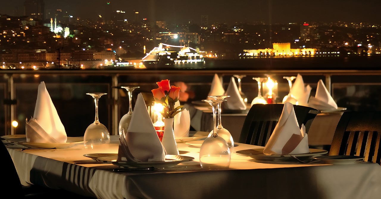 高級レストランのコース料金が1名分無料になるセゾンプレミアムレストランは使わなきゃ損