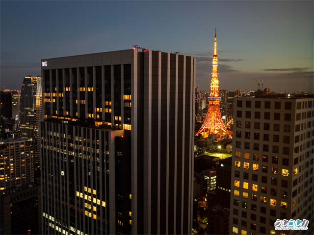 ホテルオークラのジュニアスイートルームから見える夜景